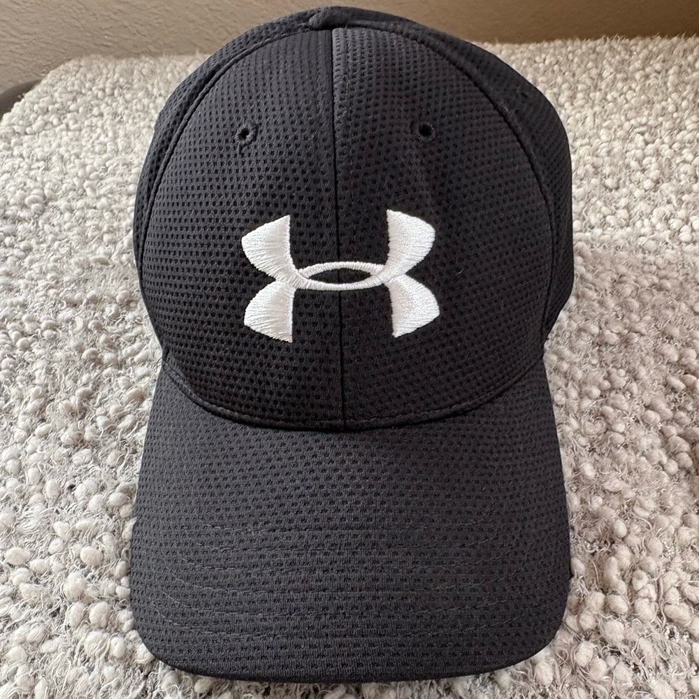 Under Armour Gray and Black Cap